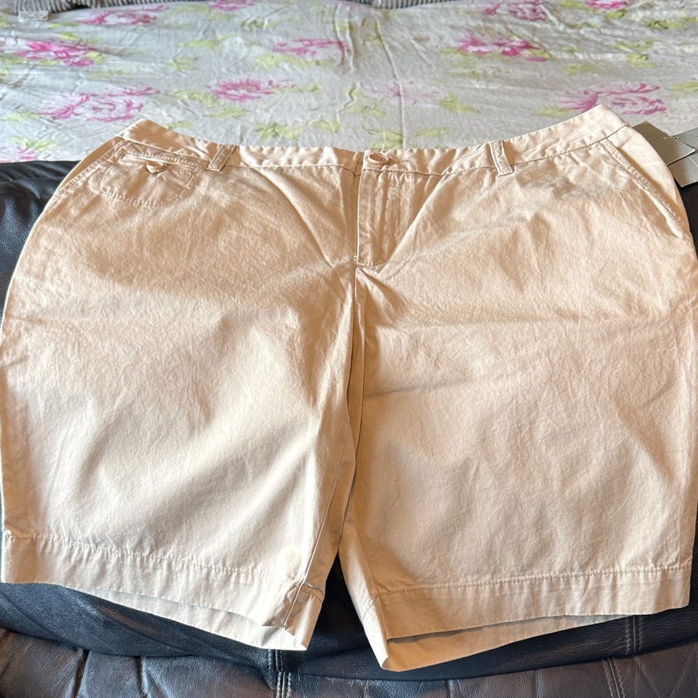 Liz Claiborne Women's Beige Shorts